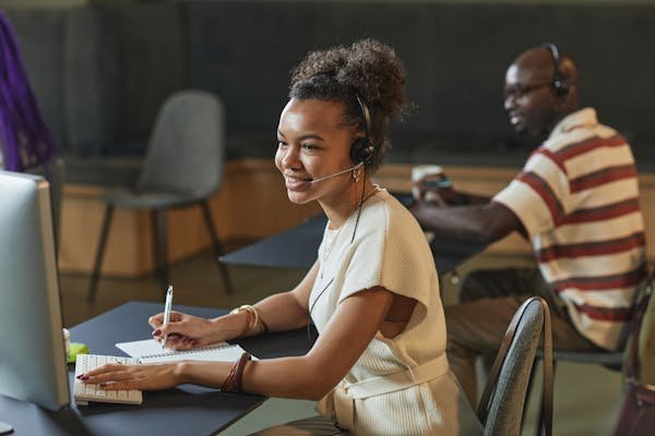 Maîtrisez la relation client en face à face avec activ' partners